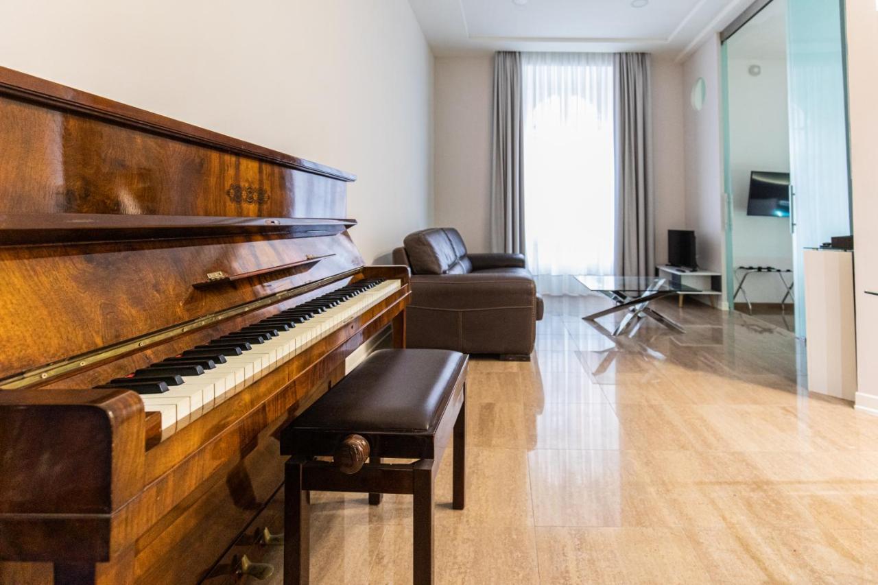 Sanfelice 33 Luxury Suites เนเปิลส์ ภายนอก รูปภาพ