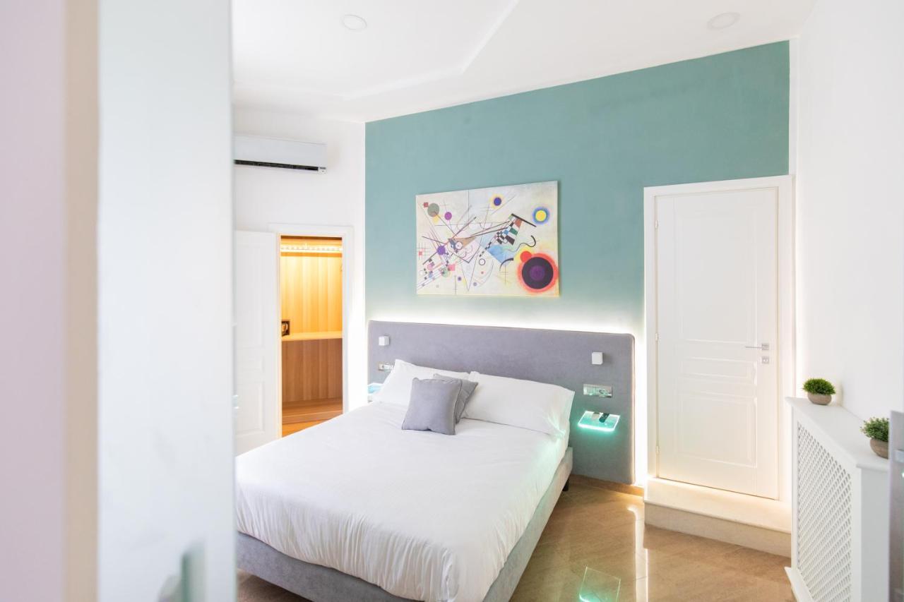 Sanfelice 33 Luxury Suites เนเปิลส์ ภายนอก รูปภาพ