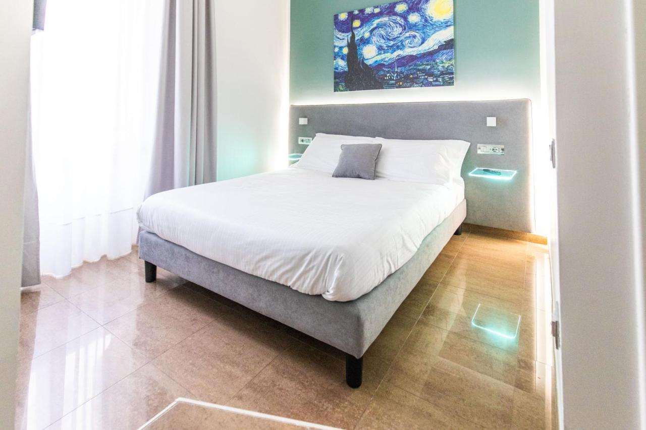 Sanfelice 33 Luxury Suites เนเปิลส์ ภายนอก รูปภาพ