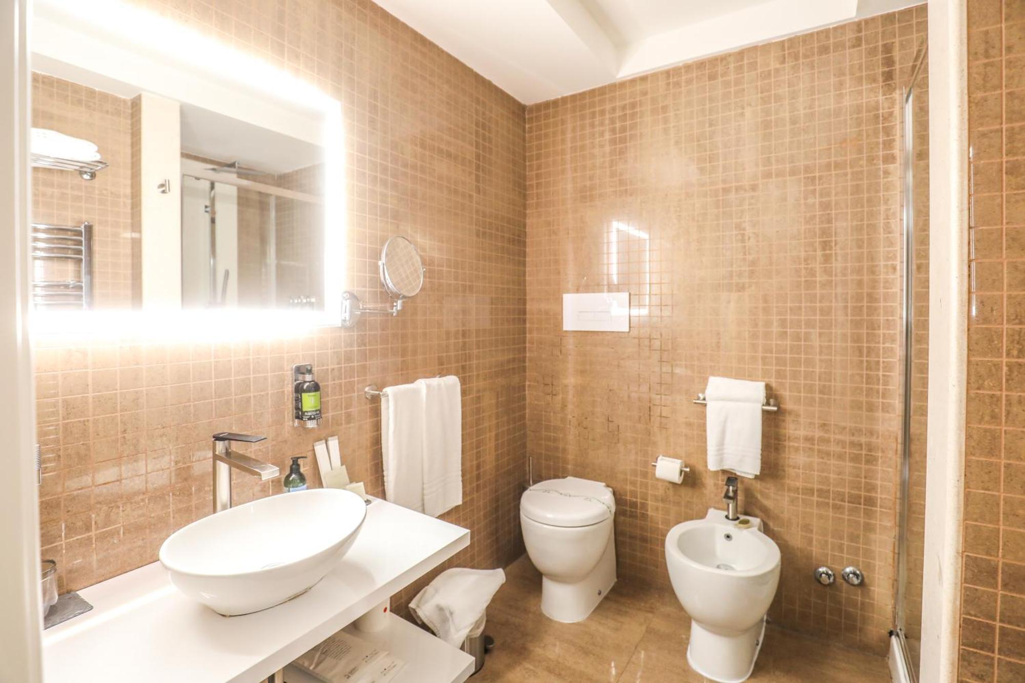 Sanfelice 33 Luxury Suites เนเปิลส์ ภายนอก รูปภาพ