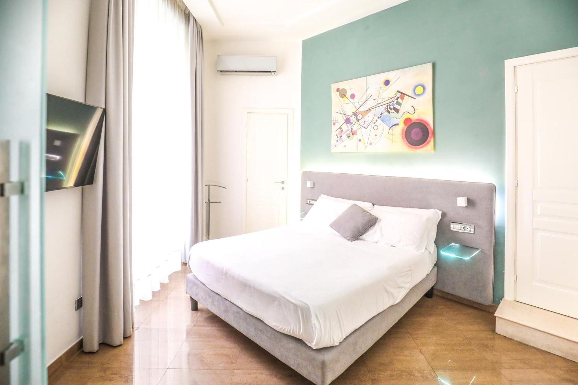 Sanfelice 33 Luxury Suites เนเปิลส์ ภายนอก รูปภาพ